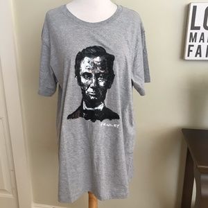 Abraham Lincoln Gray Tee Shirt with Penley Art